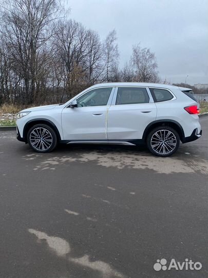 BMW X1 2.0 AMT, 2024, 66 км