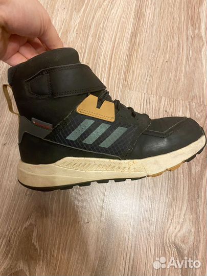 Ботинки утепленные Terrex adidas 32разм
