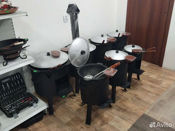 Казан чугунный с печкой шумовка