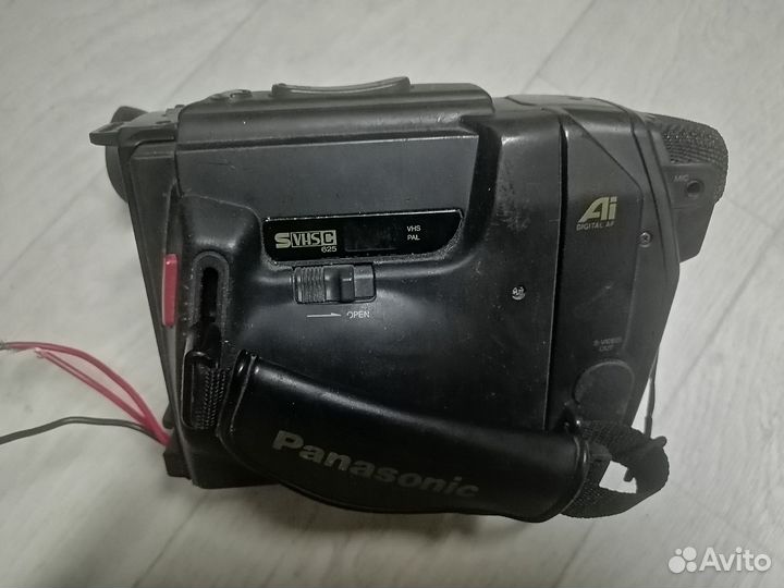 Видеокамера Panasonic nv-s700en