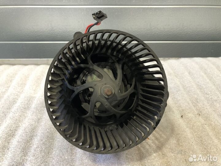 Мотор печки на Mercedes Vito W 638