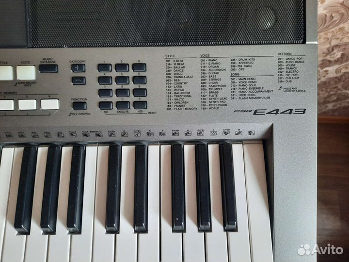 Синтезатор yamaha PSR E443