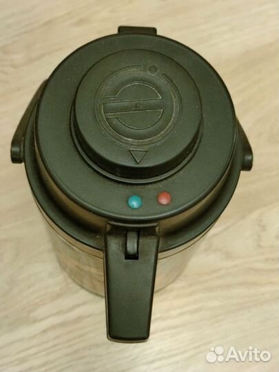 Термос большой 2л. с помпой