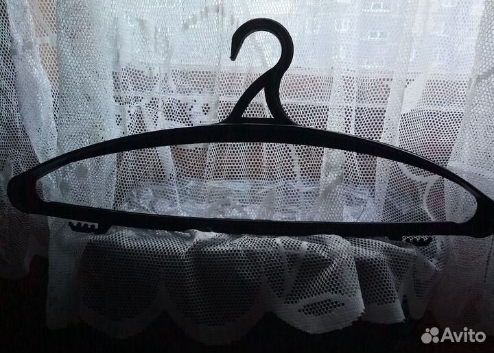 Бронь до воскресения.Плечики для мужской одежды бу