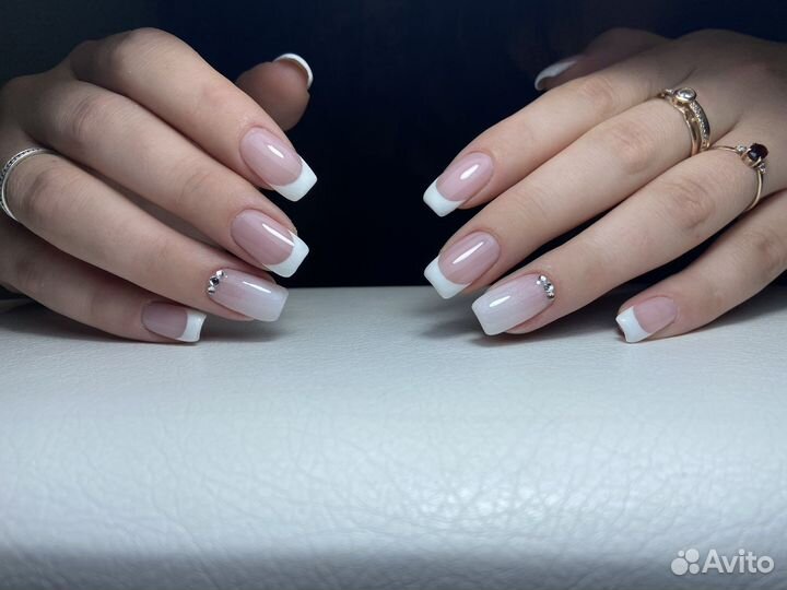 Маникюр педикюр