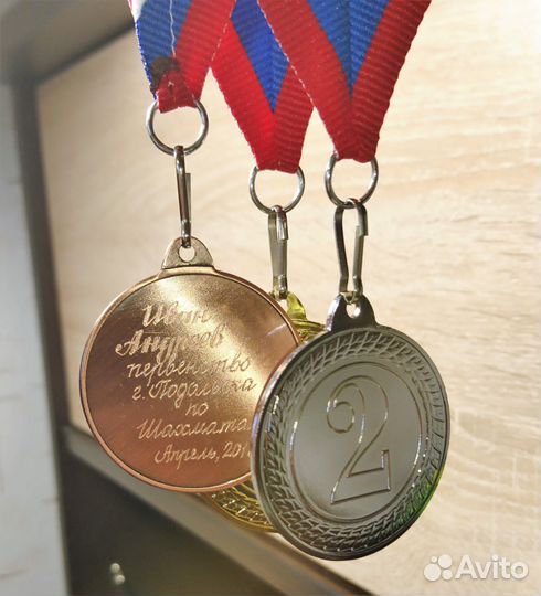 Ручная гравировка на разных поверхностях