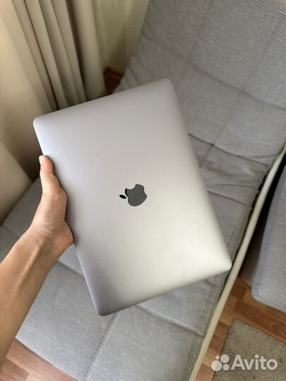 Apple MacBook Pro 13 Model A2338