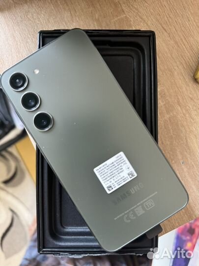 Samsung Galaxy S23, 8/128 ГБ