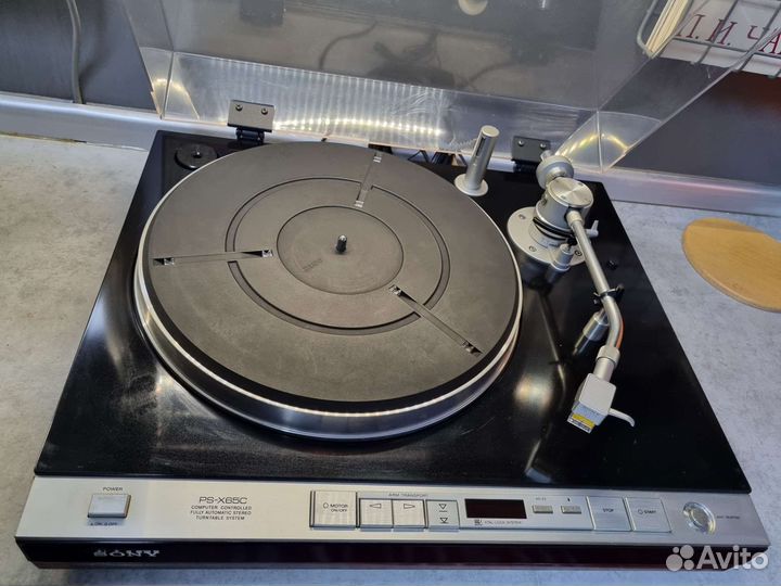 Проигрыватель винила sony PS-X 65C
