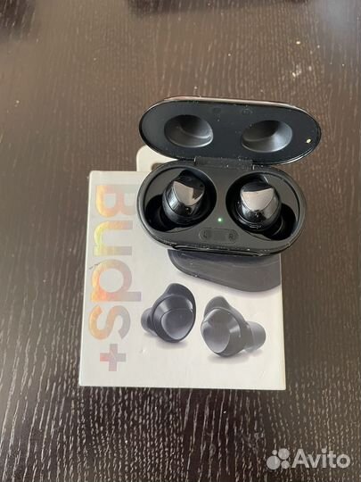 Samsung galaxy bads plus