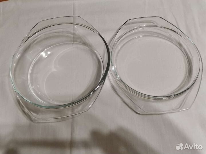 Кастрюля жаропрочная с крышкой 1л с крышкой. Новая