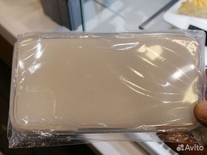 Чехол на телефон iPhone 11