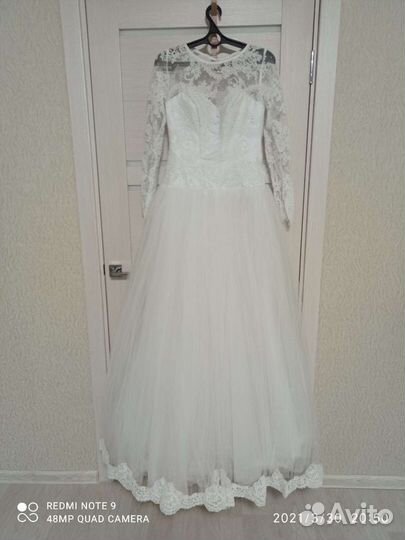 Свадебное платье