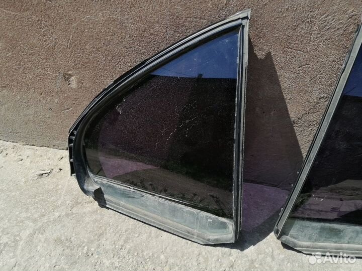 Форточка задней двери Mitsubishi lancer 10