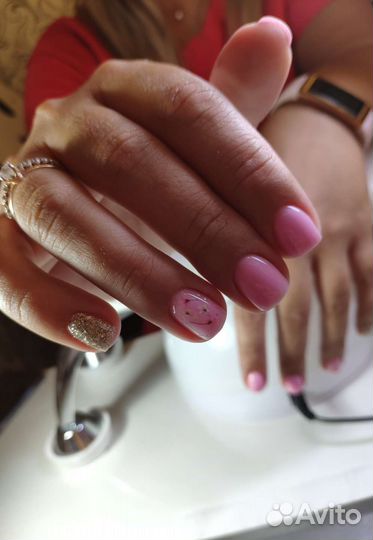 Маникюр и покрытие гель-лак, педикюр, наращивание