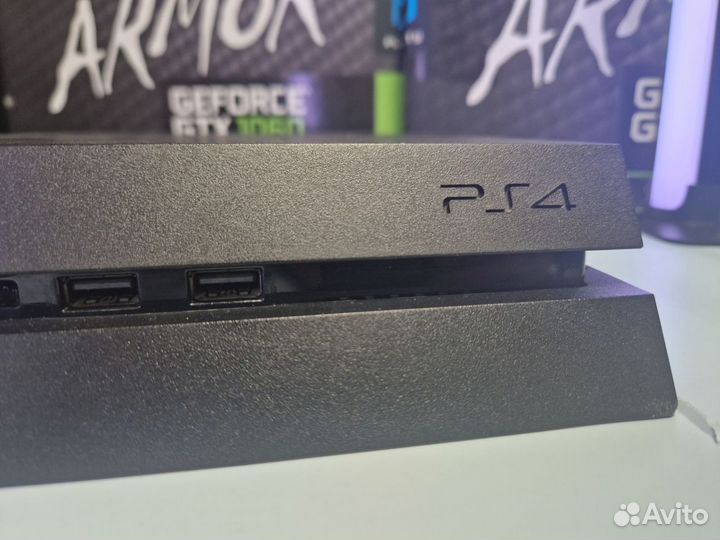 Игровая приставка ps4 и 2 джойстика