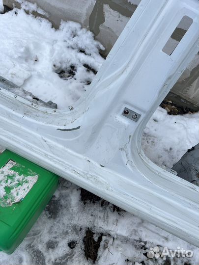 Порог с стойкой левый шкода рапид 2018 год