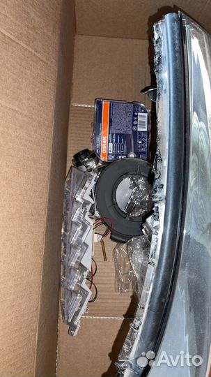 Продаю битые фары на тойота ландкрузер 200