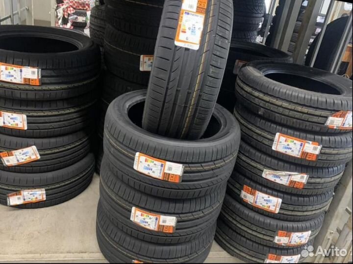 Tracmax X-Privilo TX3 275/40 R19 105Y