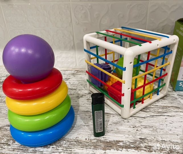 Развивающие игрушки для малышей пакетом