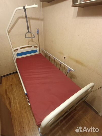 Медицинская кровать с гелевым и надувным матрасами