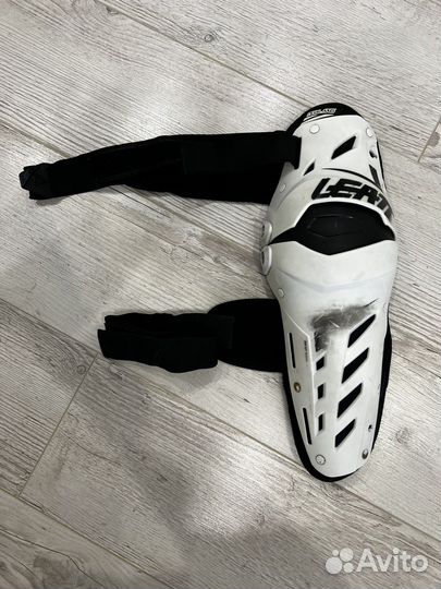 Мотонаколенники leatt наколенники