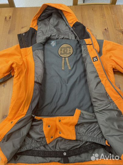 Сноубордическая куртка DC размер S