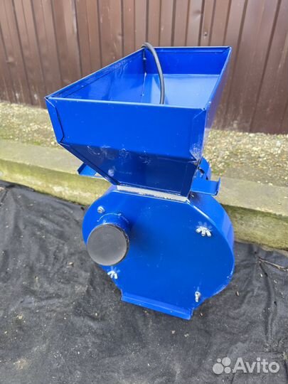 Зернодробилка workmaster