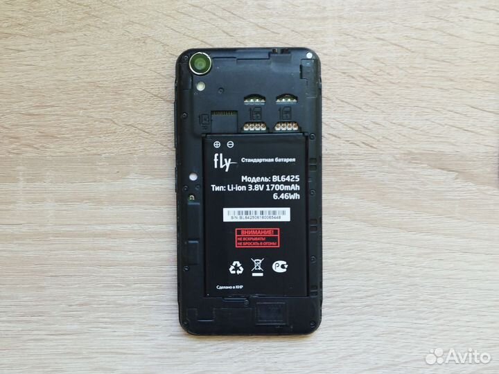 Телефон Fly Nimbus 8