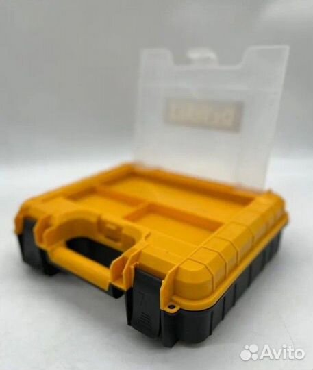 Дрель-шуруповерт DeWalt 55 Нм