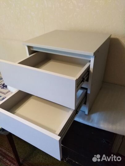 Тумба без ручек, для офиса под Кулер