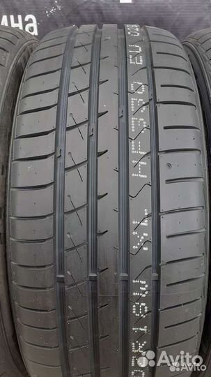 Habilead HF330 245/40 R18 97Y