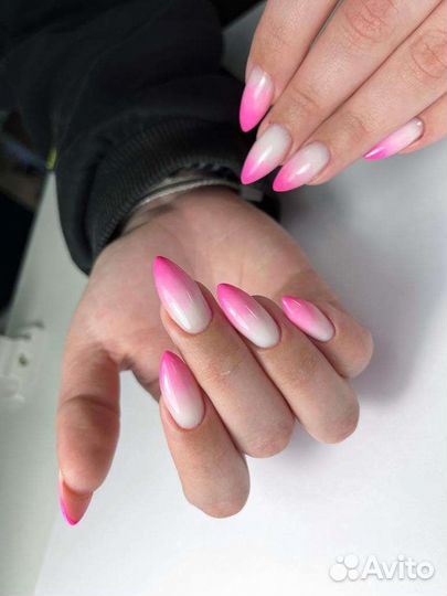 Маникюр. Педикюр. Наращивание ногтей