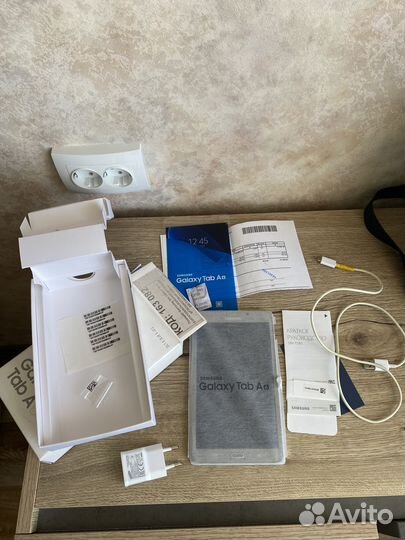 Планшетник Samsung Galaxy Tab A-6