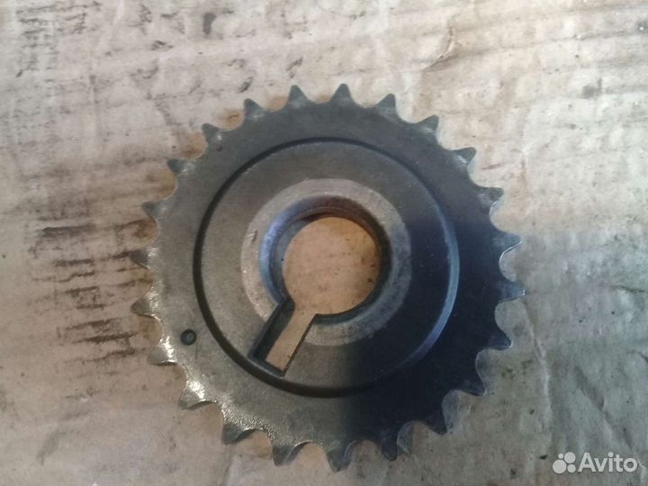 Звездочка впускного распредвала Nissan March K11