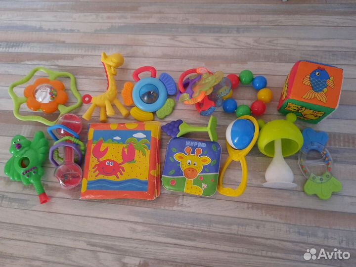 Игрушки, прорезыватели, погремушки