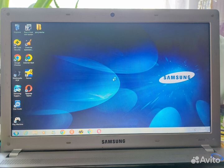Ноутбук Samsung rv515