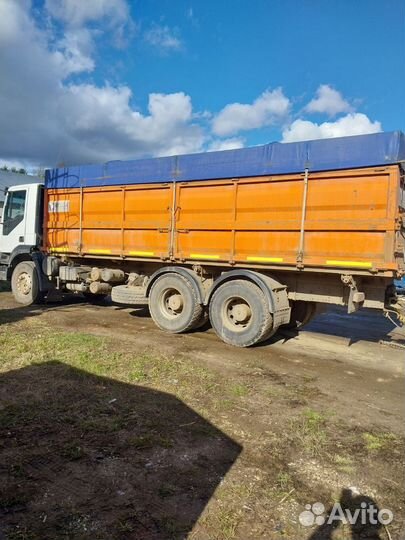 Самосвал 31м³ IVECO Trakker, 2008