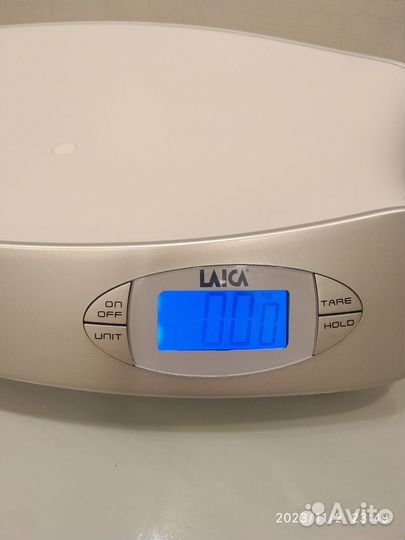 Весы для новорожденных laica