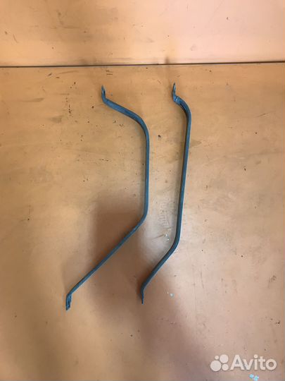 Крепление топливного бака на Hyundai Creta