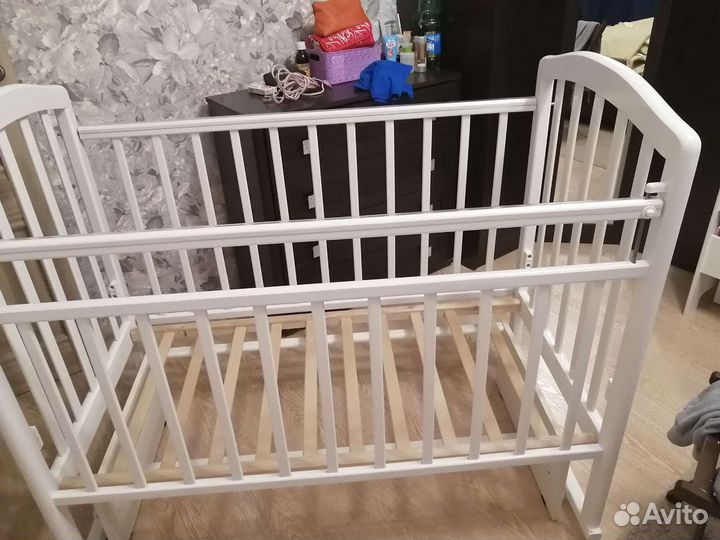 Продаётся кроватка с маятником от 0 до 3х лет