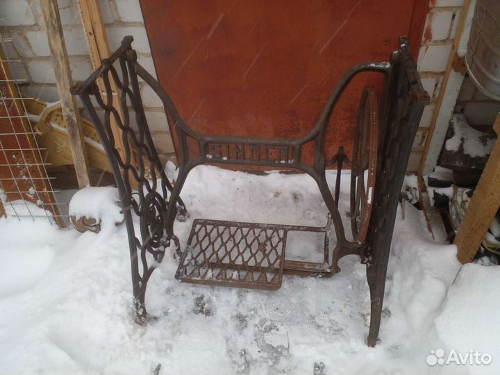 Станина чугунная singer от швейной машины