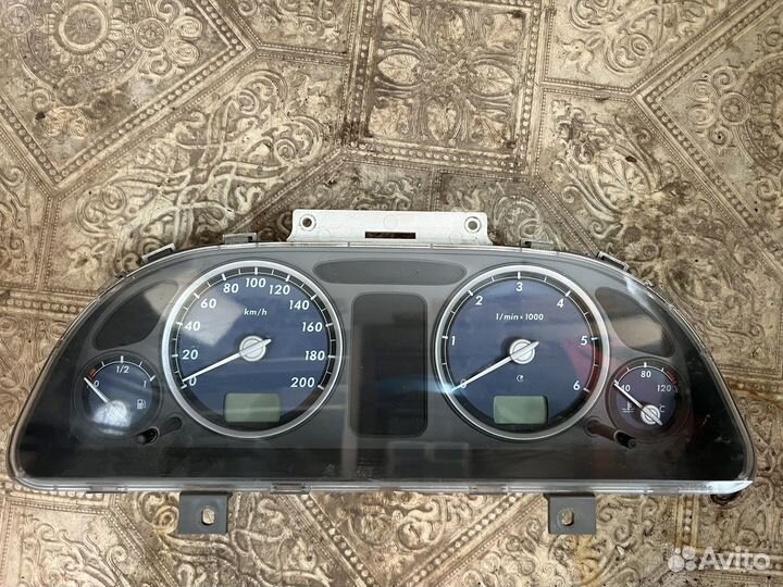 Щиток приборов волга 31105