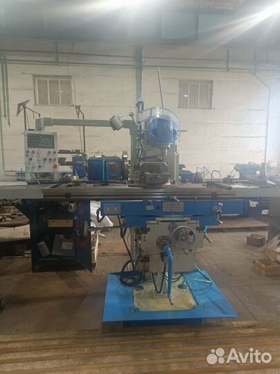 Ширoкоуниверсaльный фрeзеpный cтанoк Wеida X6436A