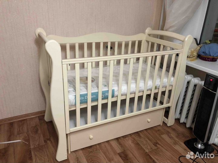 Кроватка детская Julia1