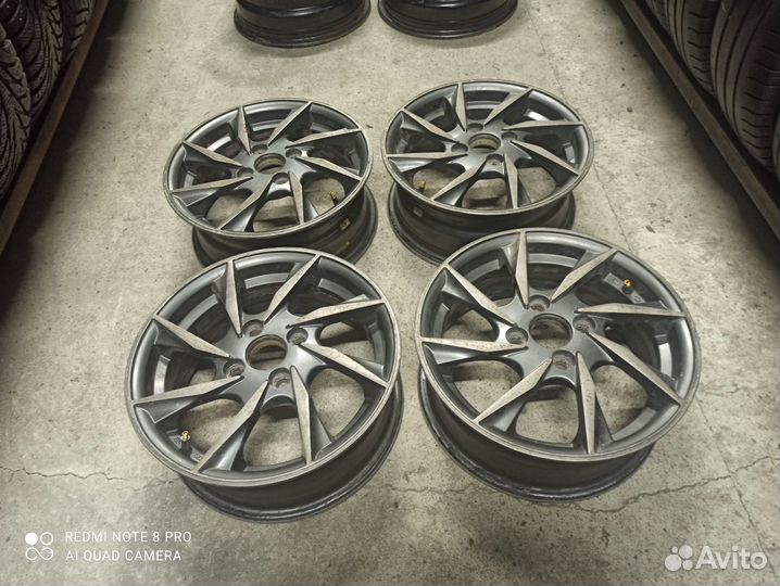 Стильные литые диски 4x100 Цо 56.1 R14 Ровные