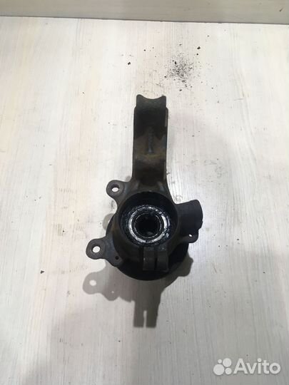 Кулак передний Ауди 80 Б3 Б4