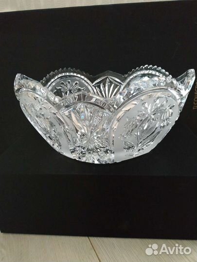 Салатник Никольский хрусталь, Фуксия