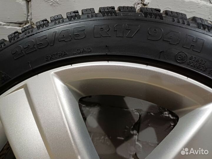 Колеса зимние r17 VAG