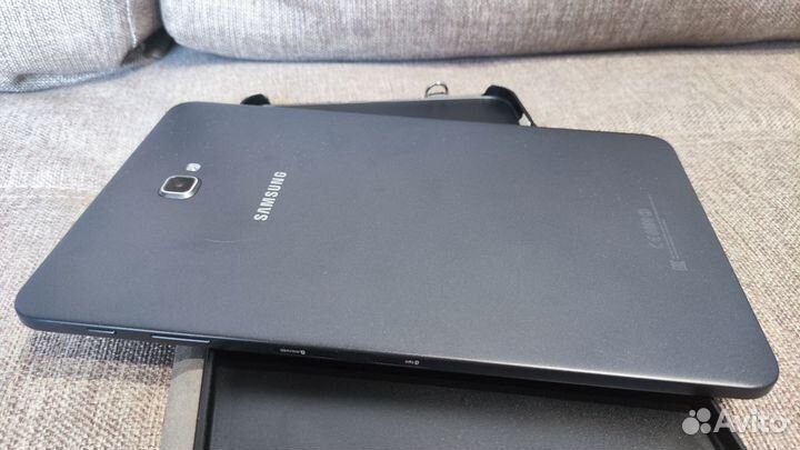 Планшет Samsung Galaxy Tab A 10.1 SM-T585 16Gb LTE